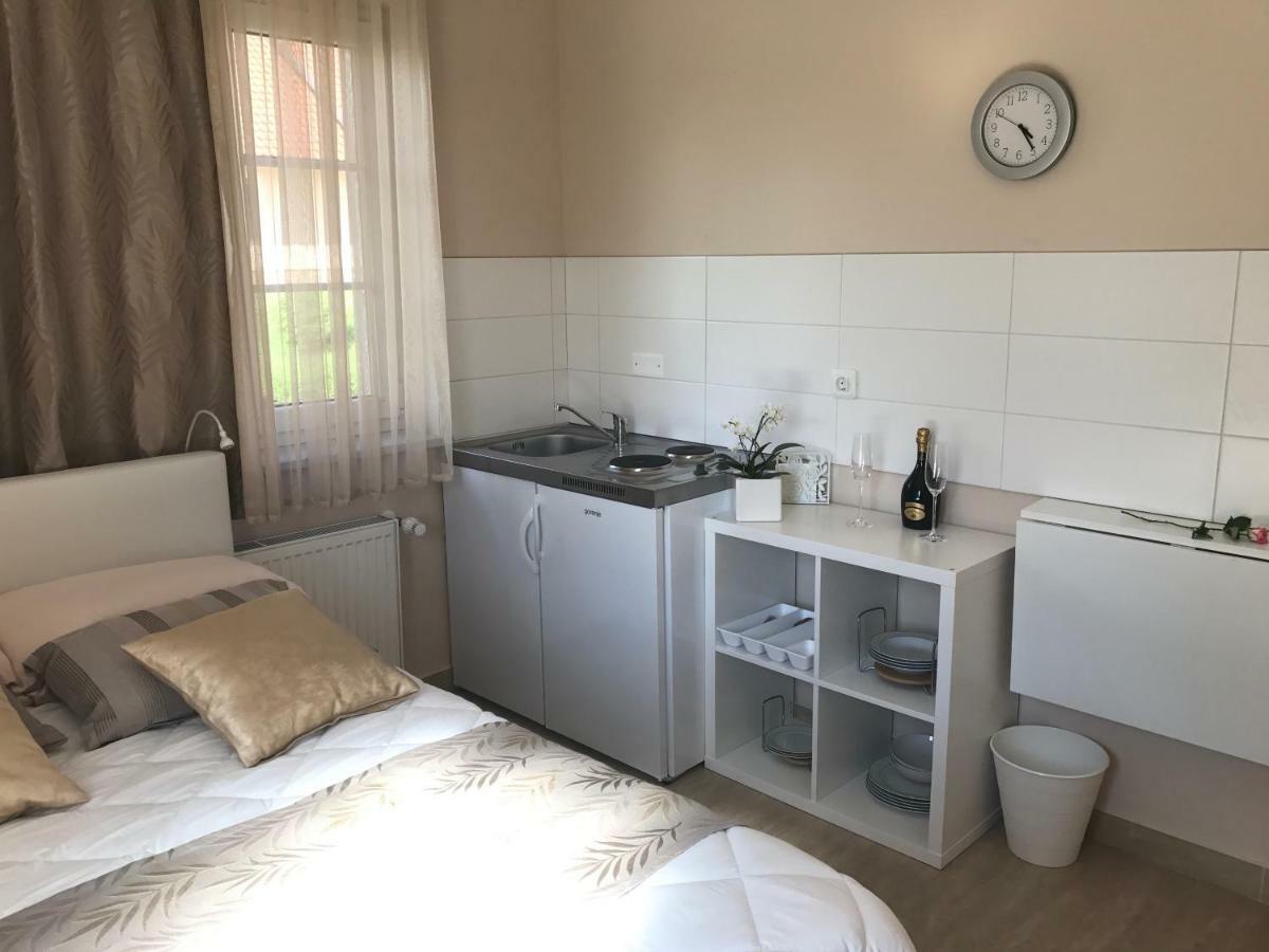 Linden Garden Apartment Postojna Εξωτερικό φωτογραφία