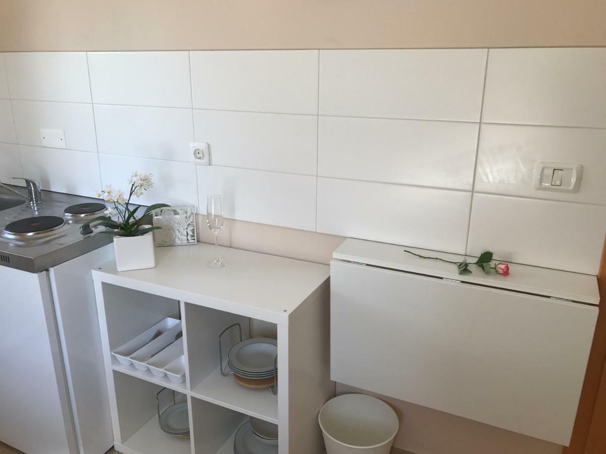 Linden Garden Apartment Postojna Εξωτερικό φωτογραφία
