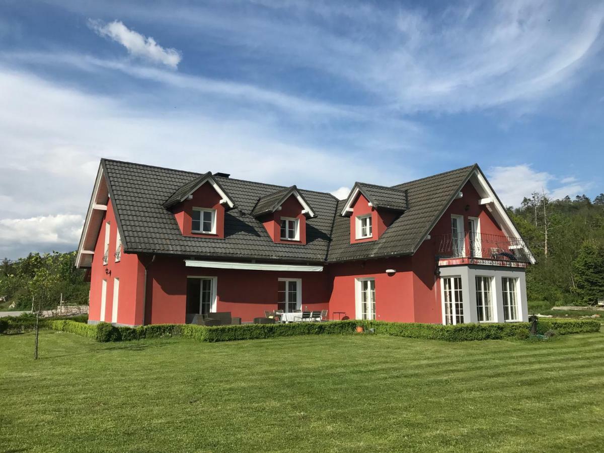 Linden Garden Apartment Postojna Εξωτερικό φωτογραφία